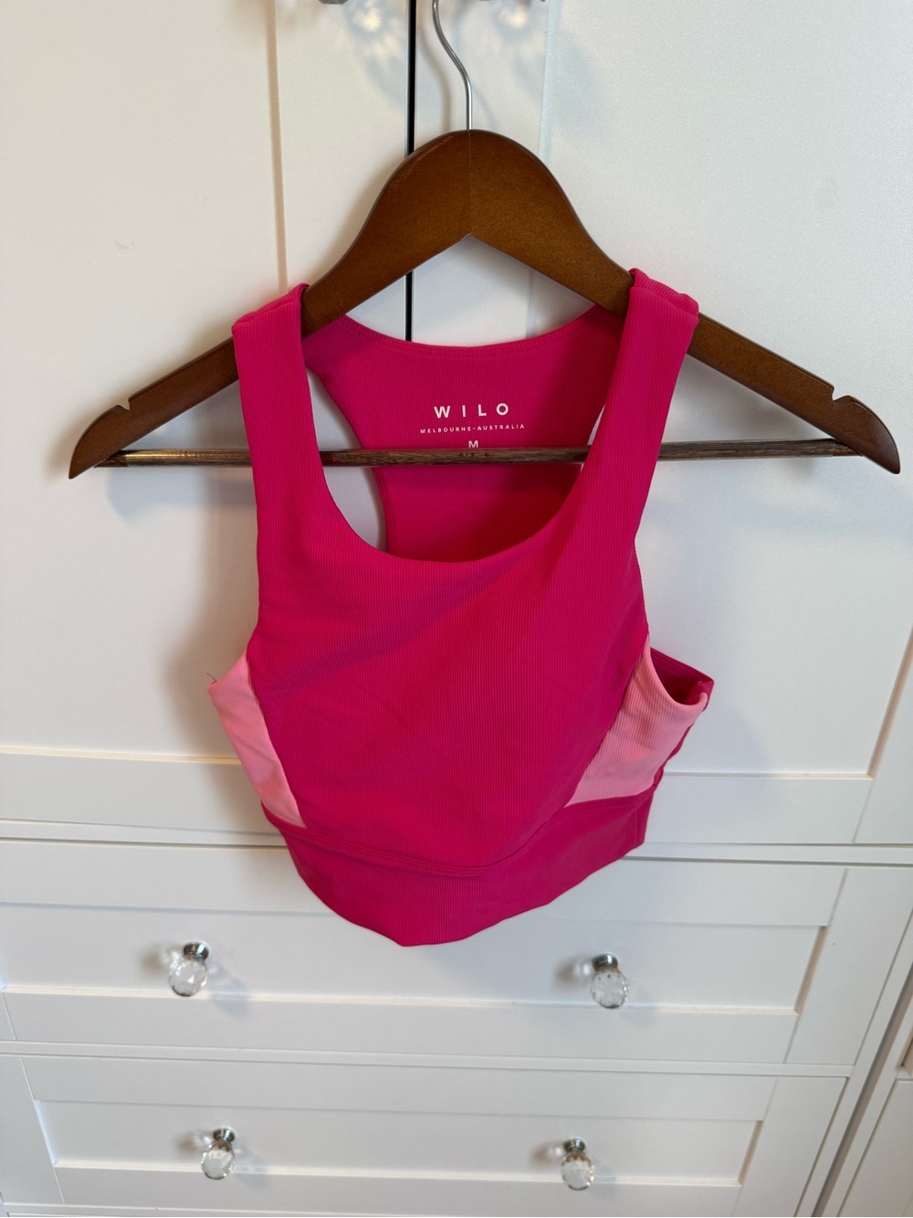 NWOT WILO Pink Two-Tone Scoop Neck Sports Bra
